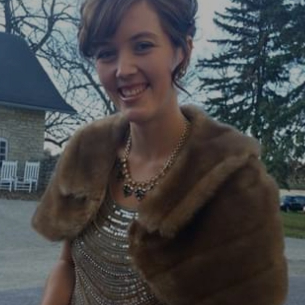 Meet your Posher, Nicole